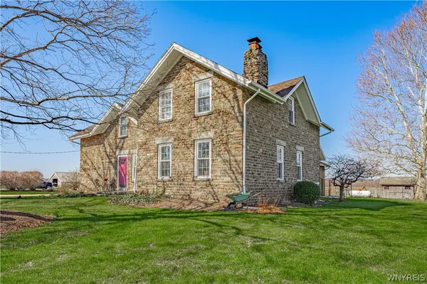 $525,000 | 2804 Maple Road, Wilson, NY 14172