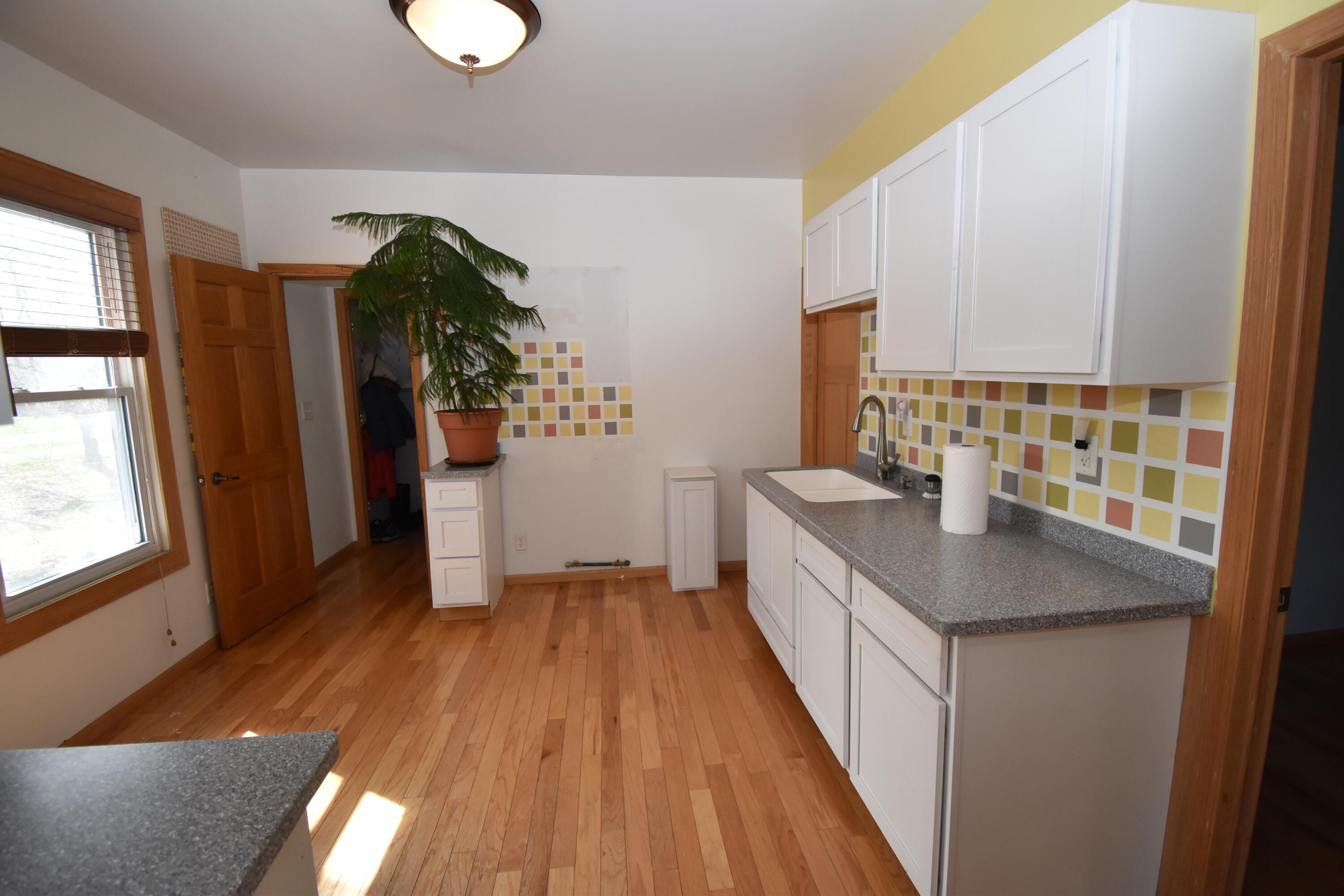 1905 Ehlert Street Racine, WI 53405 - Photo 18 of 29 UL Kitchen