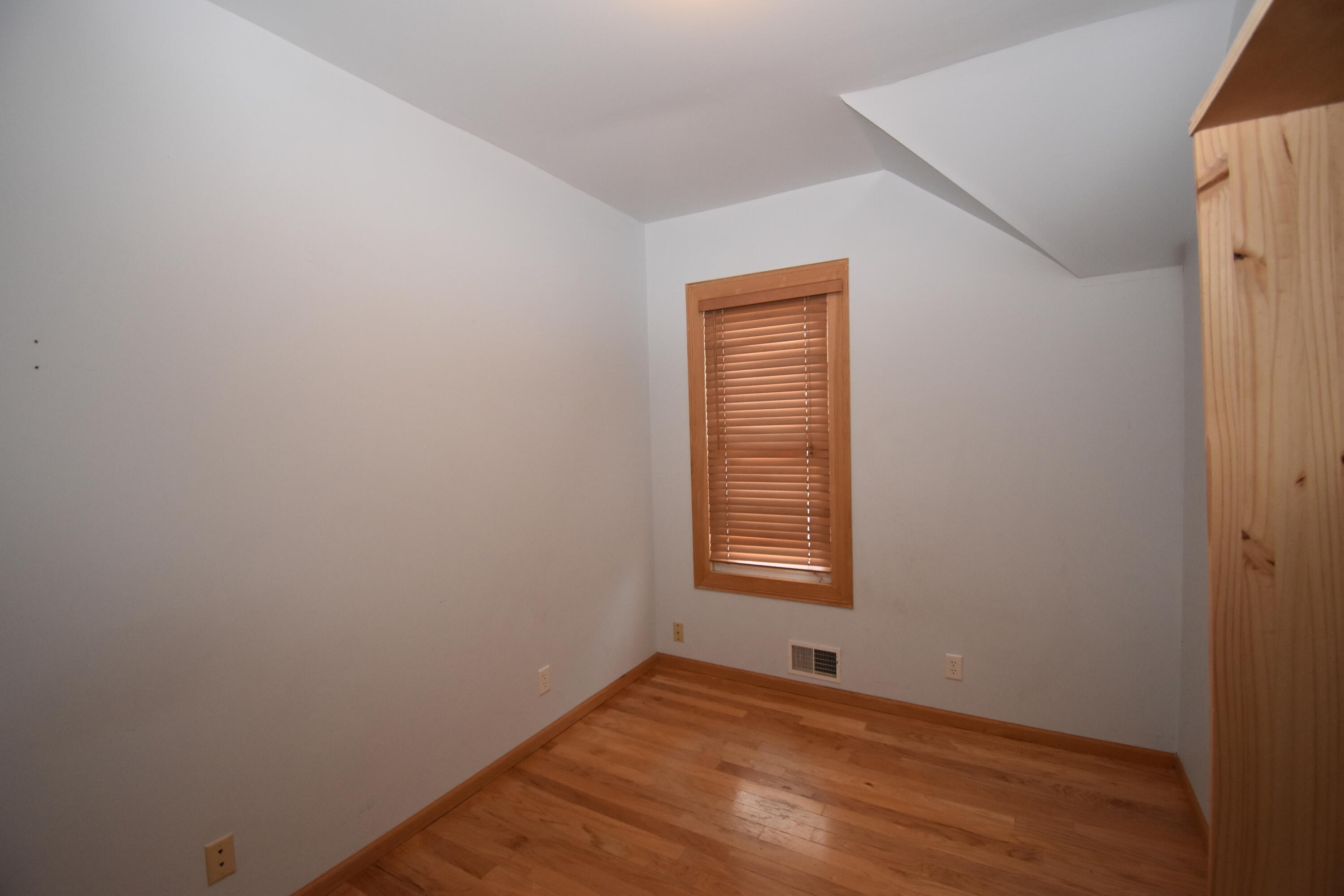 1905 Ehlert Street Racine, WI 53405 - Photo 22 of 29 UL Bedroom 2