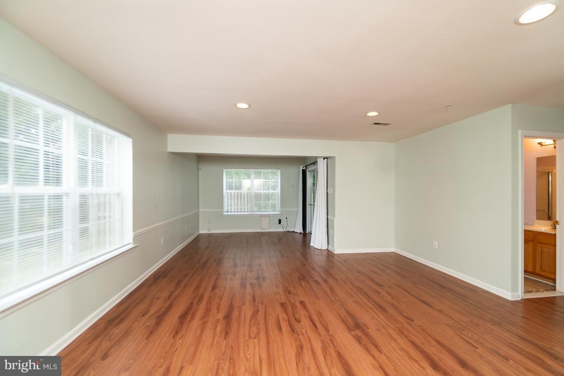 1139 Ring Bill Loop Upper Marlboro, MD 20774 - Photo 3 of 25