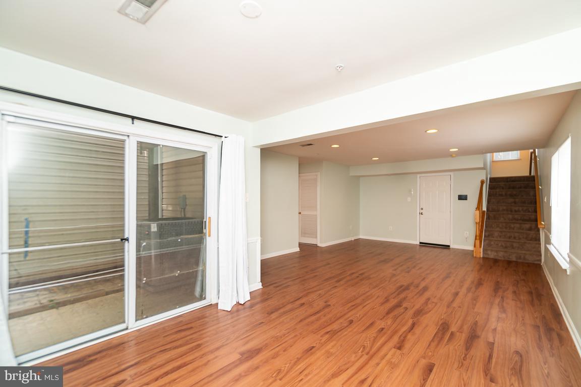 1139 Ring Bill Loop Upper Marlboro, MD 20774 - Photo 4 of 25