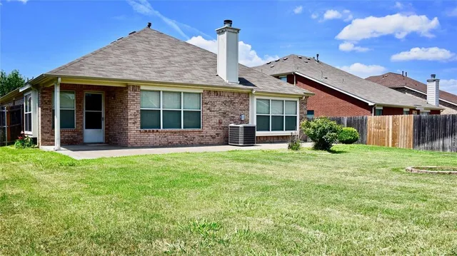 $2,125 | 1026 Tabasco Trail, Arlington, TX 76002