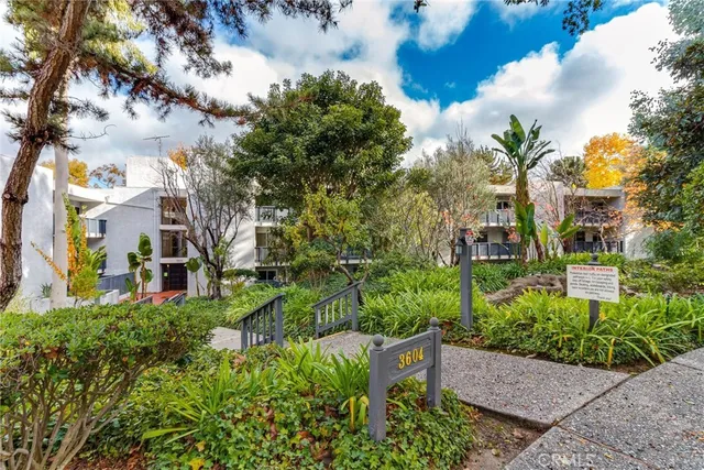 $3,000 | 3604 West Estates Lane, Unit 306, Rolling Hills Estates, CA 90274
