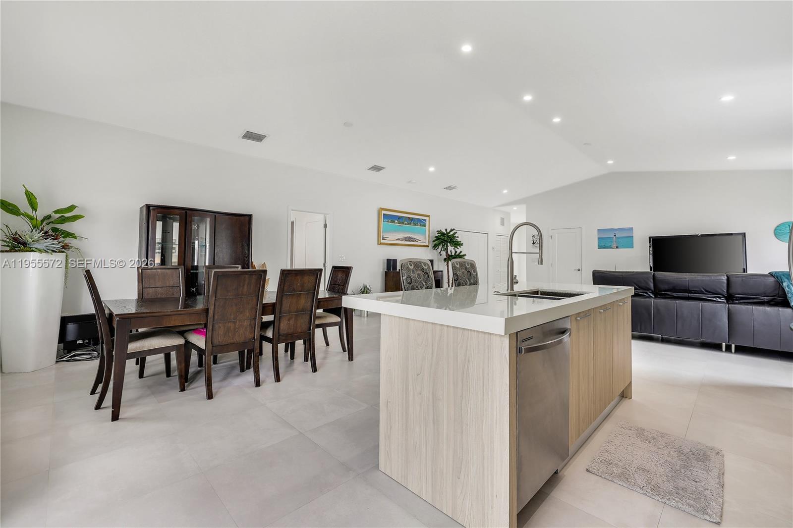 640 Colson Drive Key Largo, FL 33037 - Photo 24 of 39