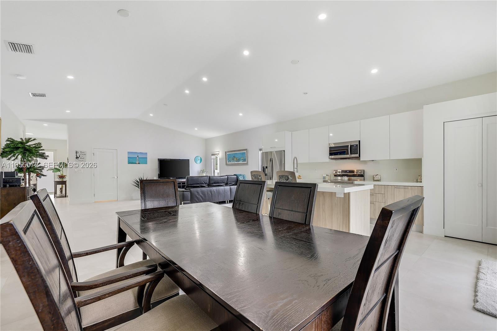 640 Colson Drive Key Largo, FL 33037 - Photo 28 of 39