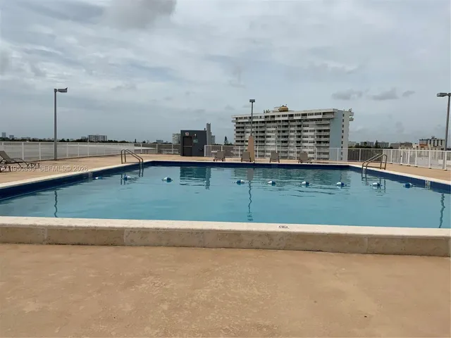 $1,900 | 13499 Biscayne Boulevard, Unit PH1704, North Miami, FL 33181