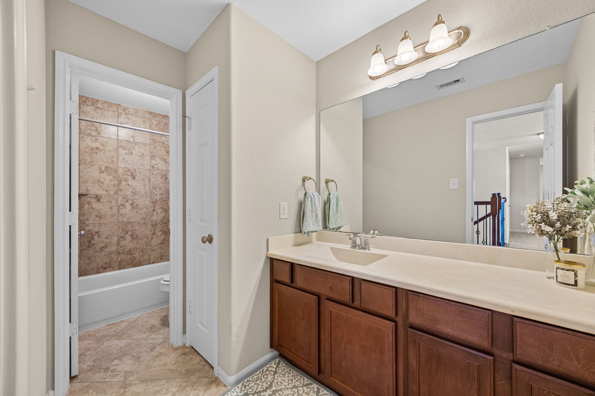 9402 Wheatfield Lane Rosenberg, TX 77469 - Photo 30 of 47 Third bathroom, upstairs, shared by third and fourth bedrooms.