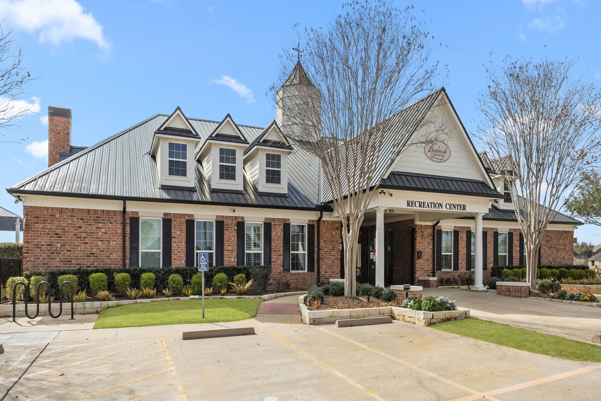 9402 Wheatfield Lane Rosenberg, TX 77469 - Photo 38 of 47 Bonbrook Community Clubhouse.