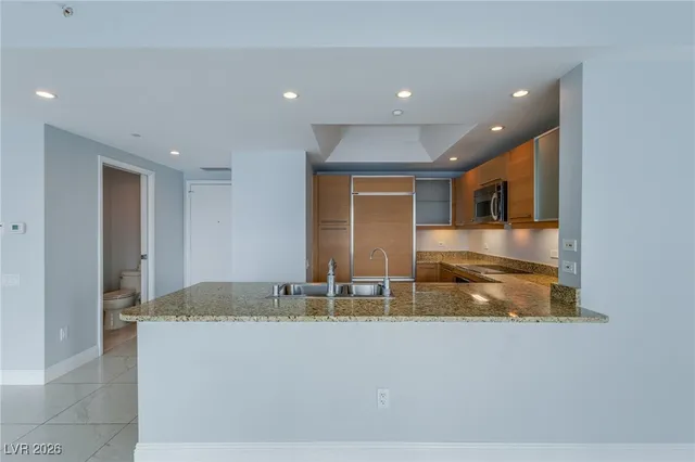 $5,000 | 222 Karen Avenue, Unit 3804, Las Vegas, NV 89109