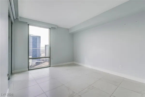 $5,000 | 222 Karen Avenue, Unit 3804, Las Vegas, NV 89109