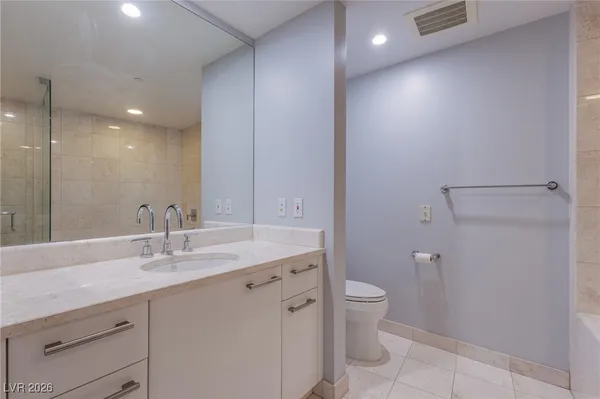 $5,000 | 222 Karen Avenue, Unit 3804, Las Vegas, NV 89109