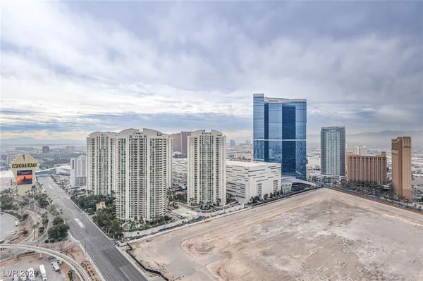 $5,000 | 222 Karen Avenue, Unit 3804, Las Vegas, NV 89109