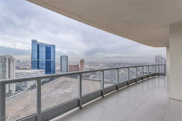 $5,000 | 222 Karen Avenue, Unit 3804, Las Vegas, NV 89109