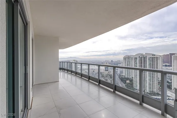 $5,000 | 222 Karen Avenue, Unit 3804, Las Vegas, NV 89109