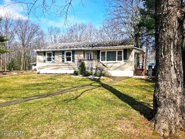 $325,000 | 113 Lynndale Road, Tafton, PA 18464