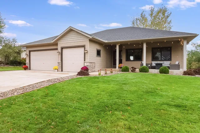 $549,900 | 709 Carter Drive, Northfield, MN 55057