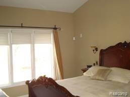 1423 Kentfield Drive Rochester, MI 48307 - Photo 9 of 21 1st Floor Master