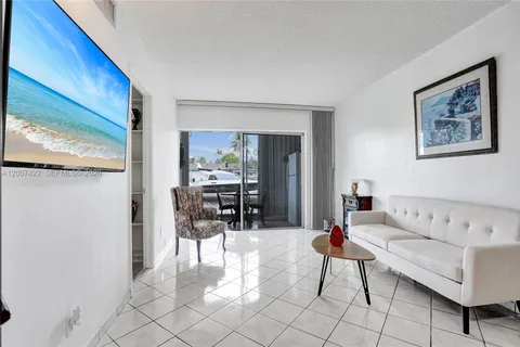 $229,900 | 455 Paradise Isle Boulevard, Unit 104, Hallandale Beach, FL 33009