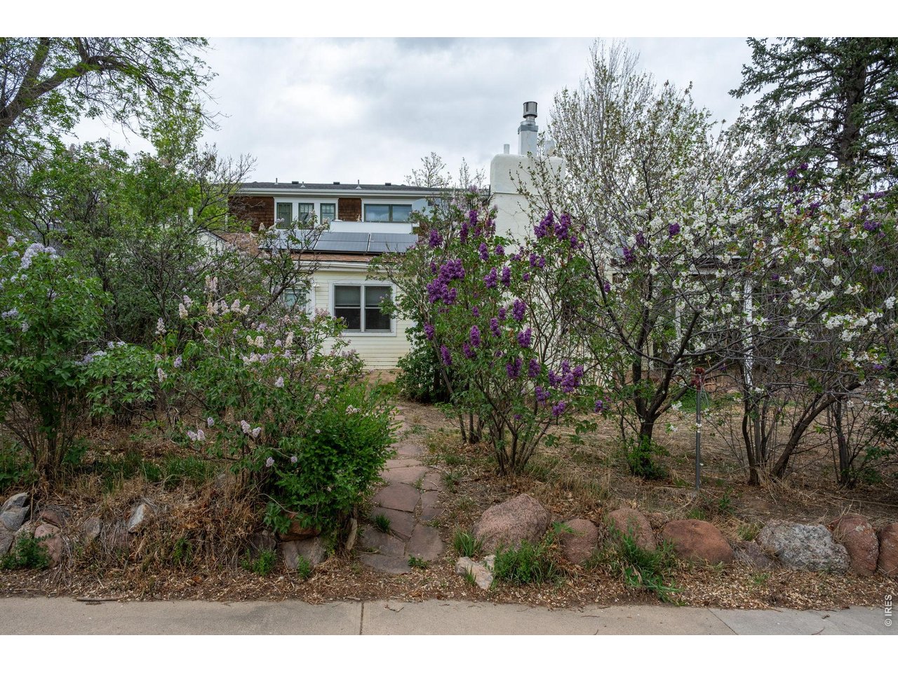 3005 6th Street Boulder, CO 80304 - Photo 35 of 41 a view of a backyard