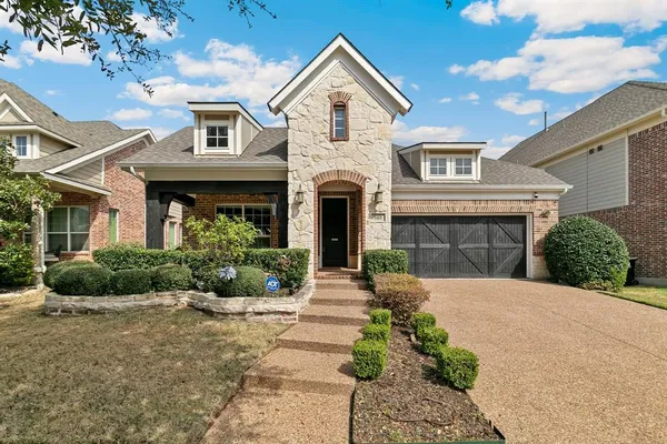 $389,000 | 909 Auburn Court, Savannah, TX 76227