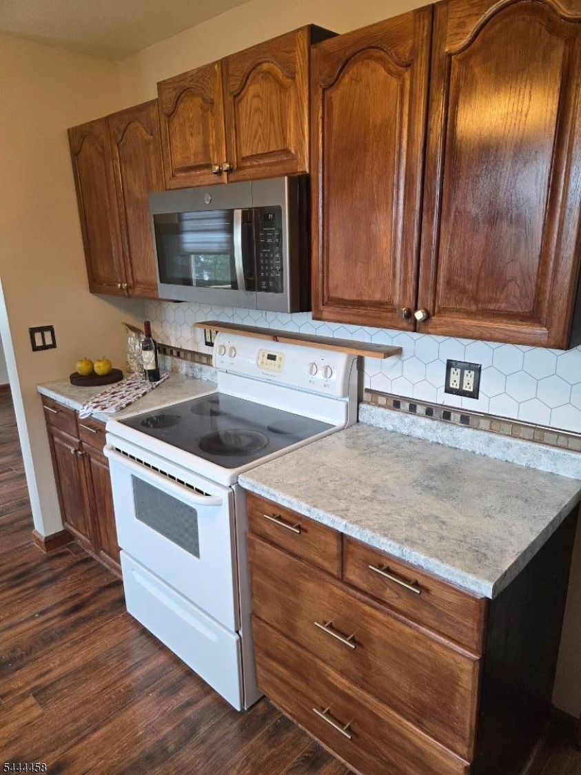 150 Nolans Point Road Lake Hopatcong, NJ 07849 - Photo 9 of 16