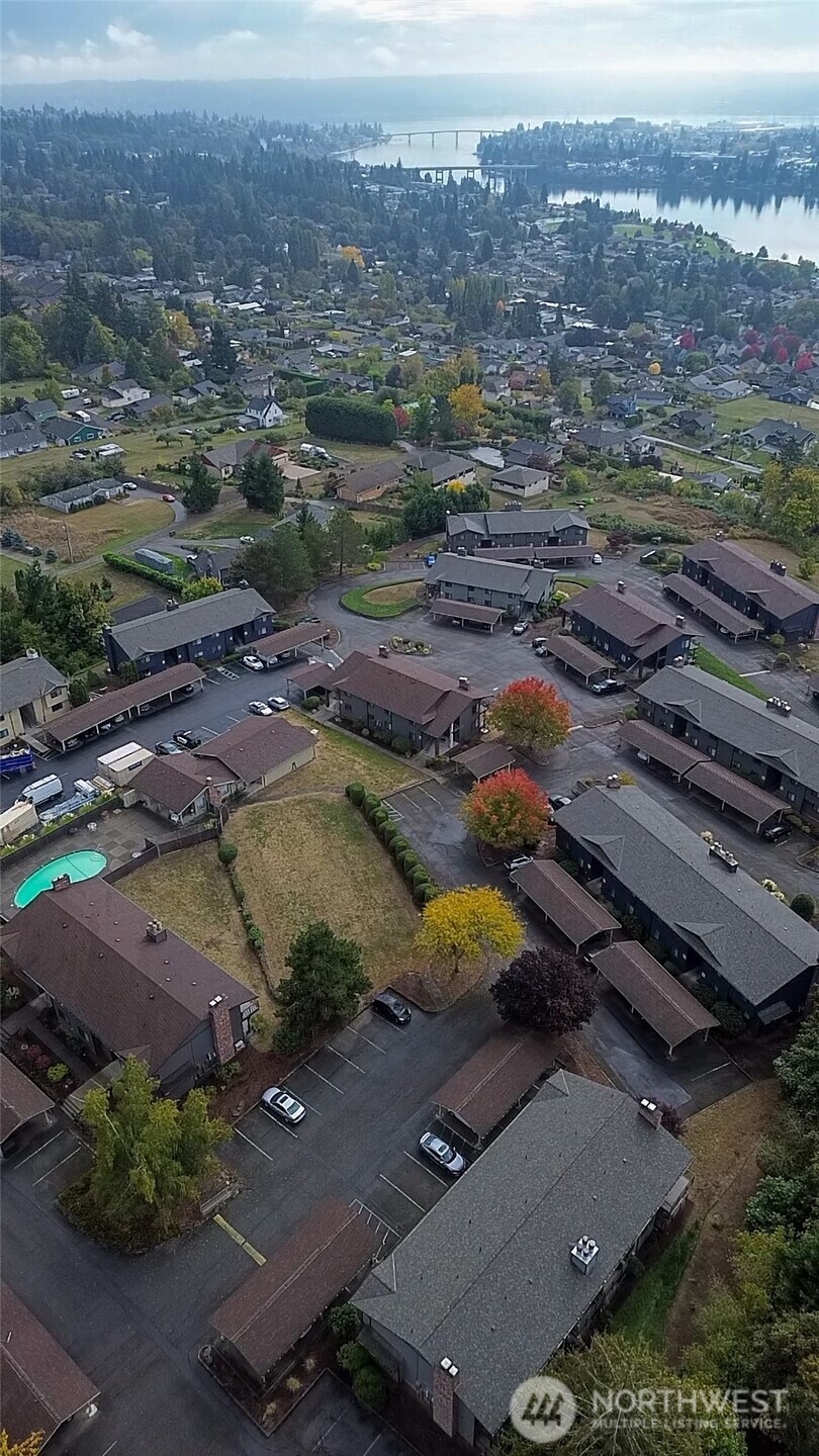 3560 Narrows View Lane Northeast, Unit 5201 Bremerton, WA 98310 - Photo 25 of 28 an aerial view of multiple house