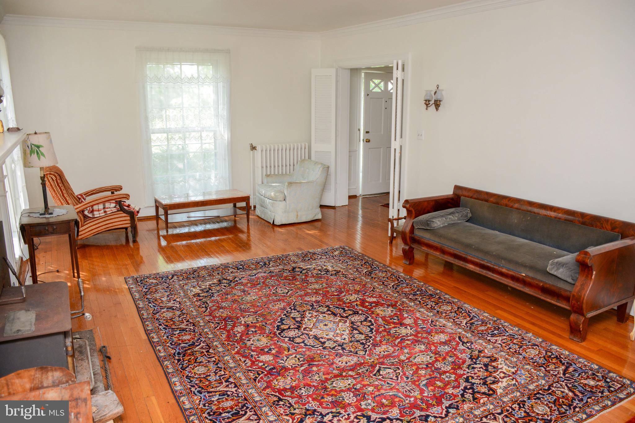 831 Windsor Road Cumberland, MD 21502 - Photo 11 of 78 Living Room...