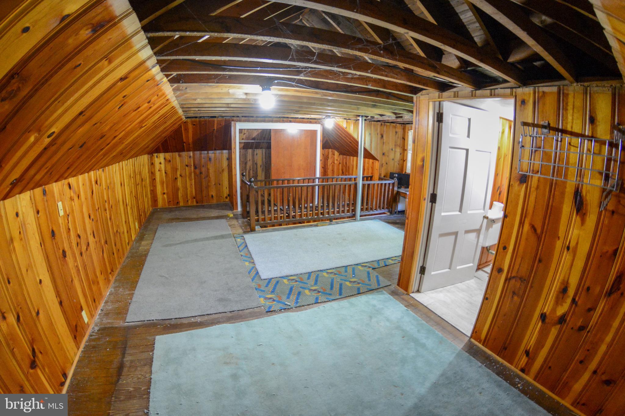 831 Windsor Road Cumberland, MD 21502 - Photo 62 of 78 Upper level 2...