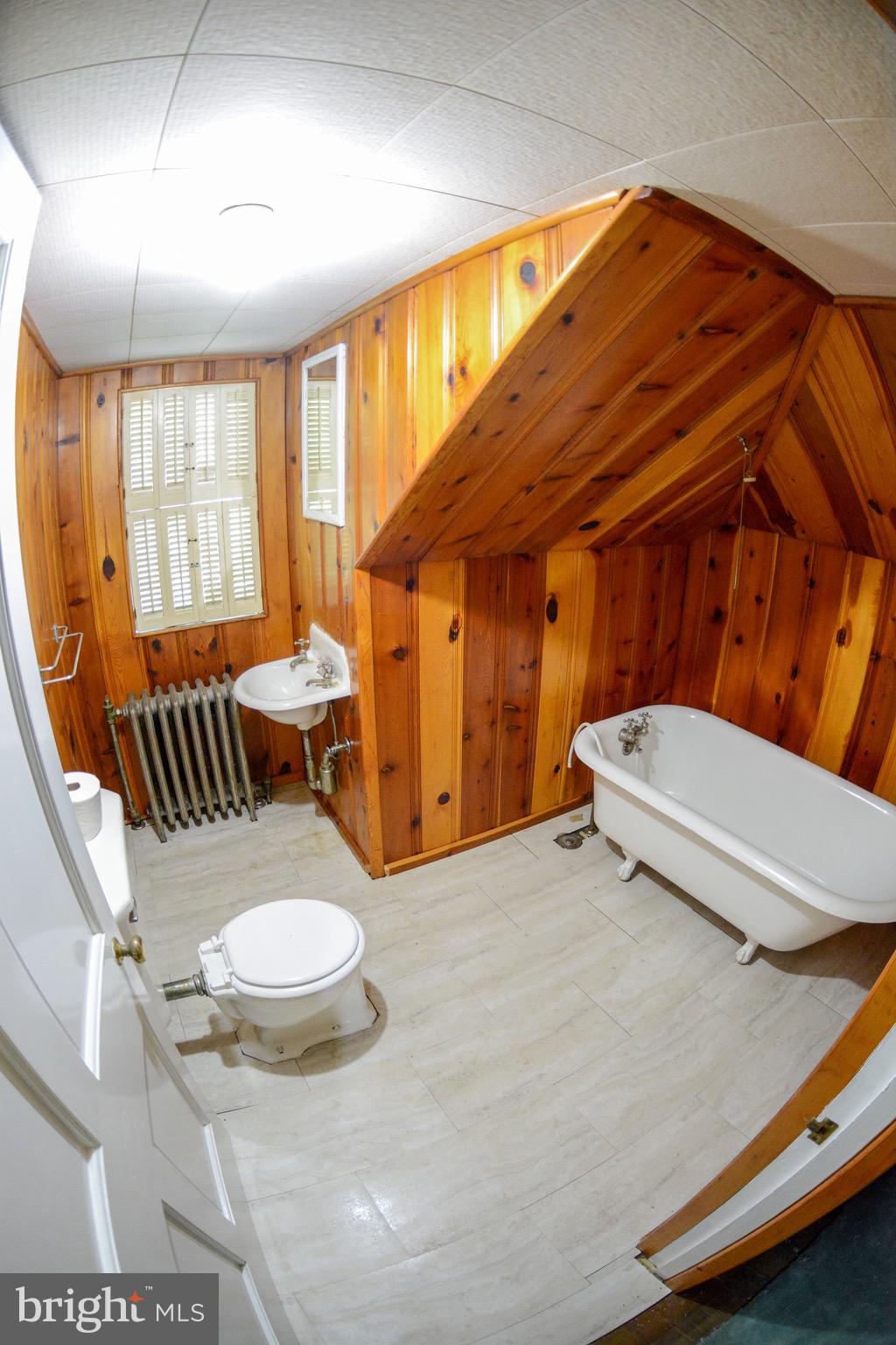 831 Windsor Road Cumberland, MD 21502 - Photo 63 of 78 Upper level 2 bath...