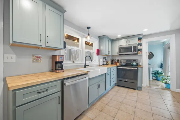 $299,900 | 31 Hill Street, Dover, NH 03820