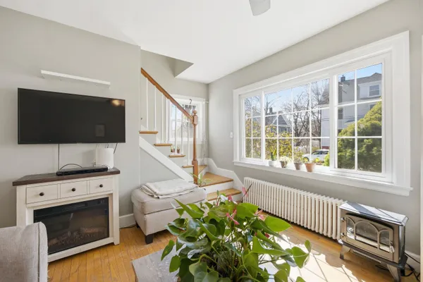 $299,900 | 31 Hill Street, Dover, NH 03820