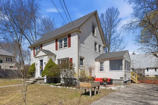 $299,900 | 31 Hill Street, Dover, NH 03820