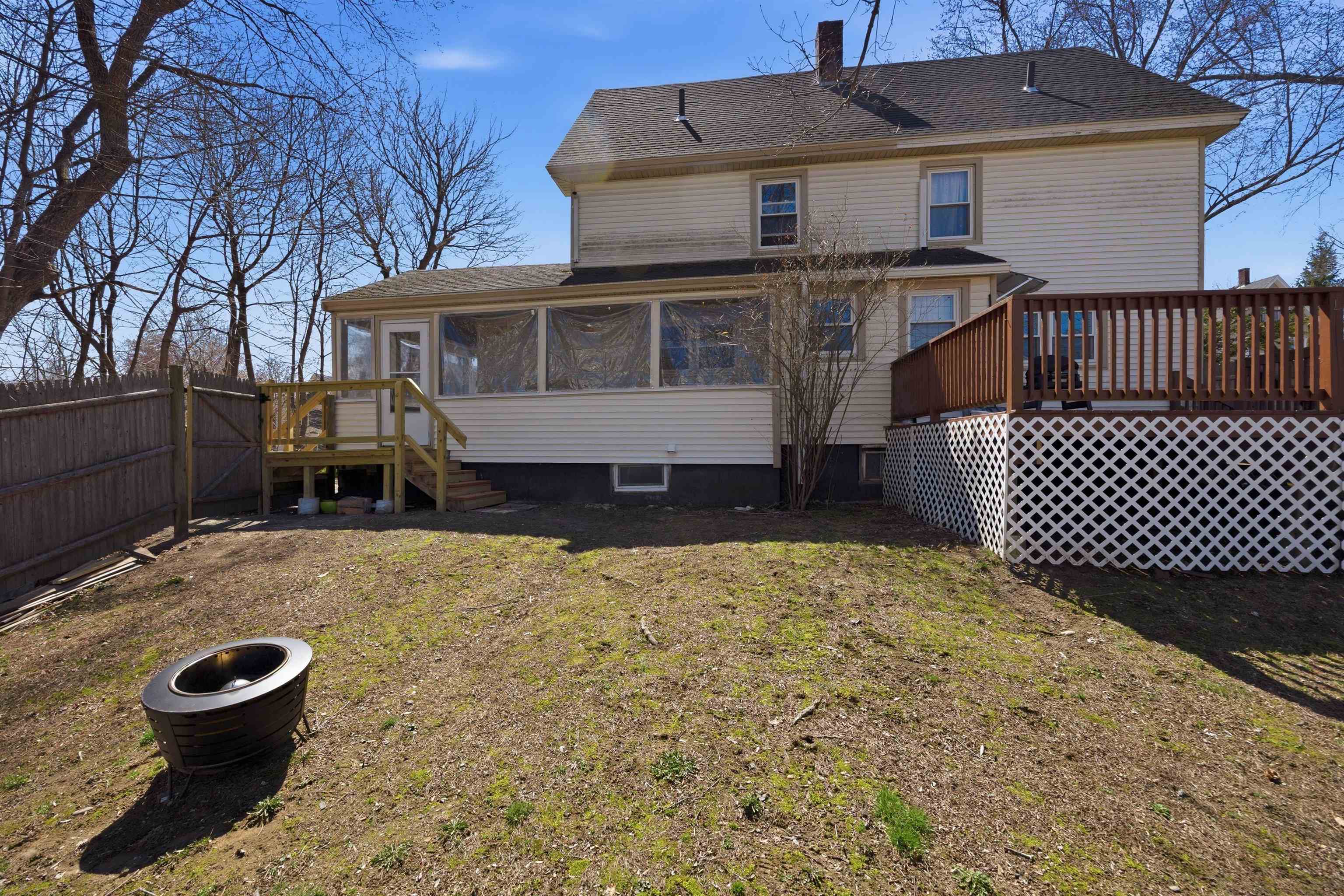 31 Hill Street Dover, NH 03820 - Photo 4 of 41