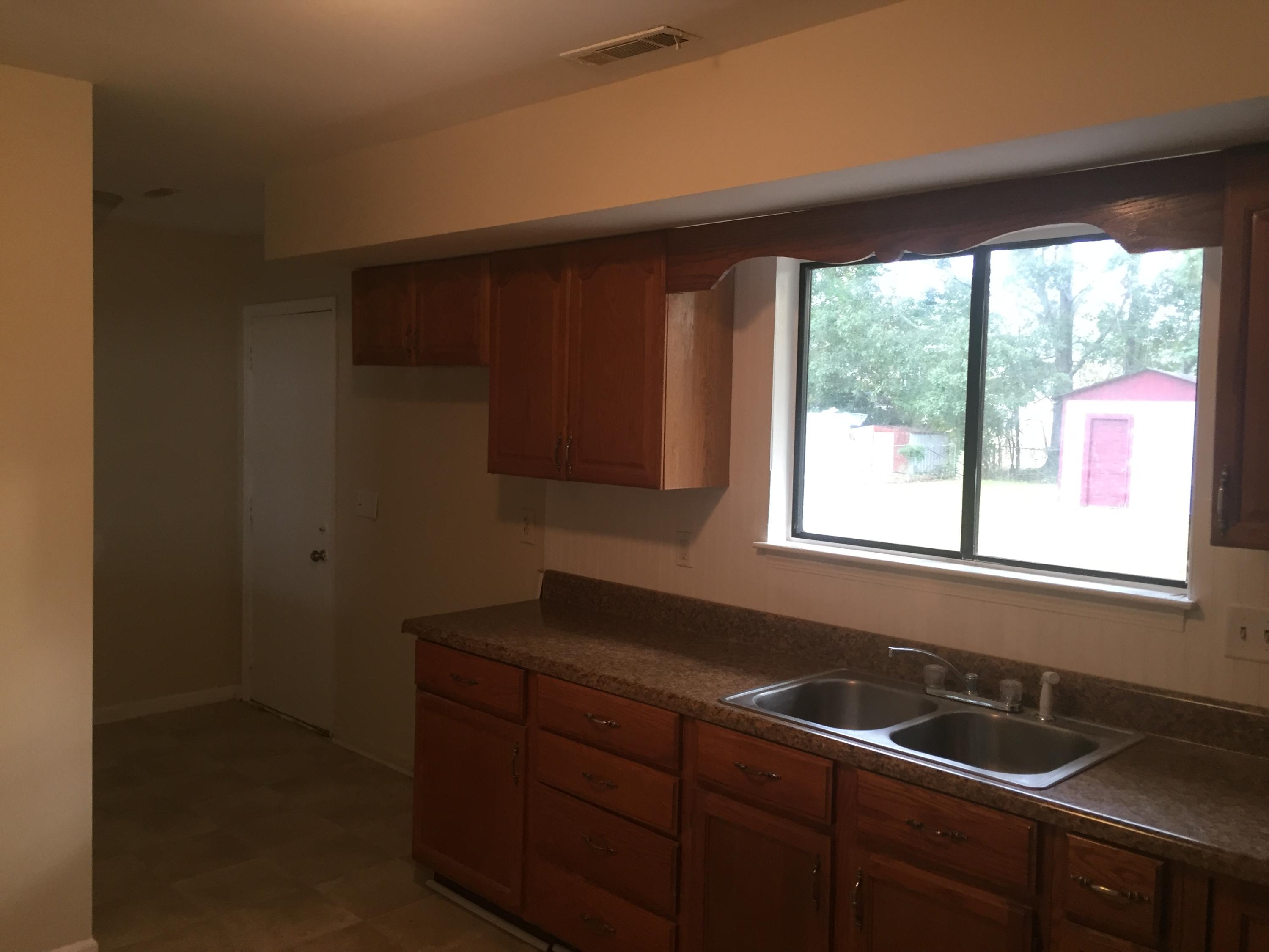 110 State Rd S-8-922 Moncks Corner, SC 29461 - Photo 5 of 16 2016-09-12 08.23.08