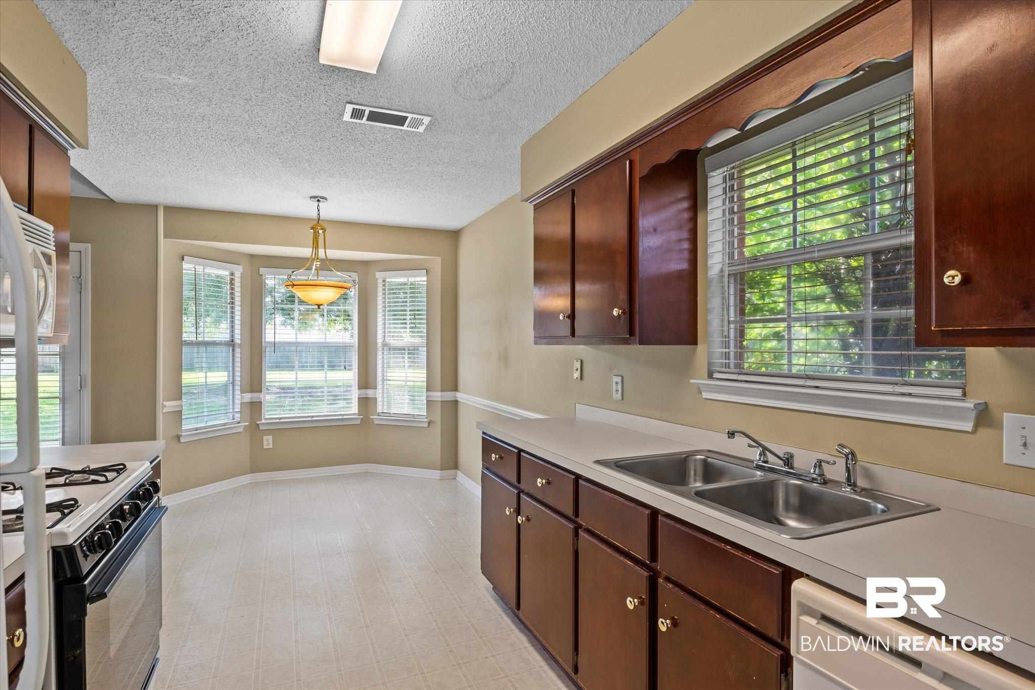 2965 Barlett Drive Mobile, AL 36608 - Photo 6 of 18