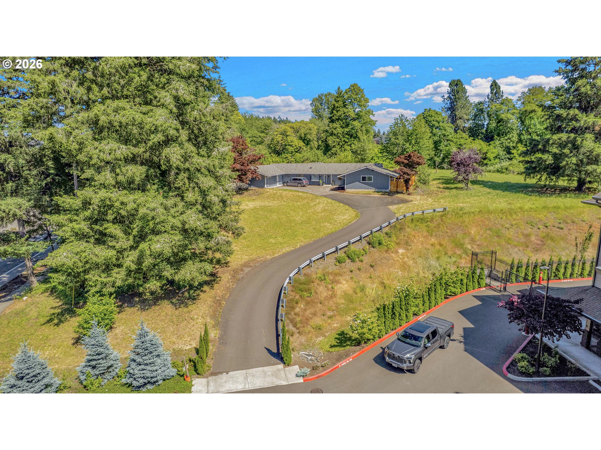 16710 Southeast Sunnyside Road Clackamas, OR 97015 - Photo 3 of 33