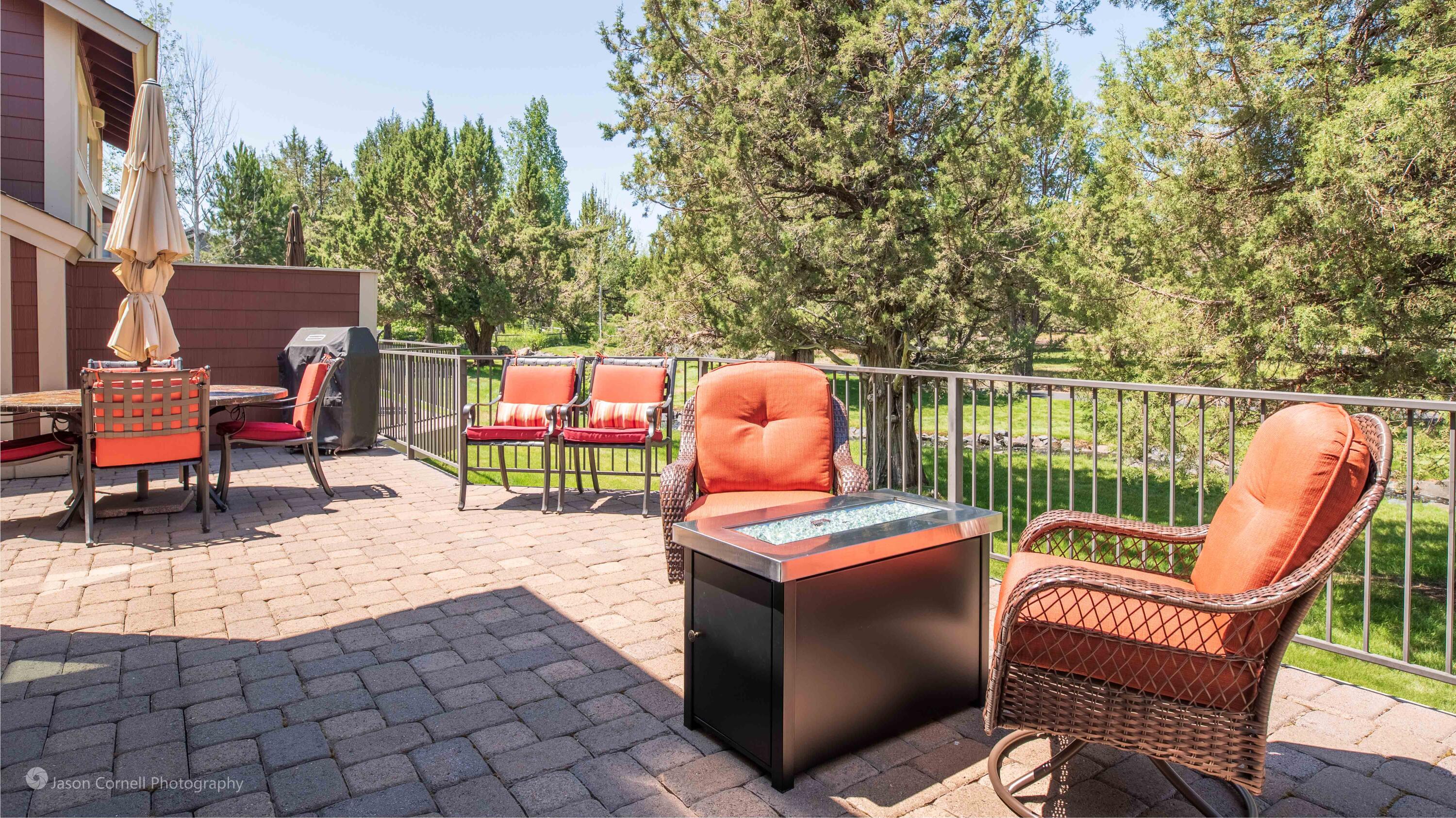 1346 Highland View Loop Redmond, OR 97756 - Photo 31 of 37 _DSC5892-HDR
