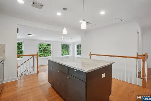 $1,048,000 | 502 Summit Street, Englewood Cliffs, NJ 07632