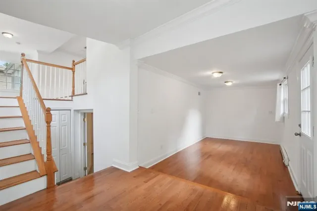 $1,048,000 | 502 Summit Street, Englewood Cliffs, NJ 07632