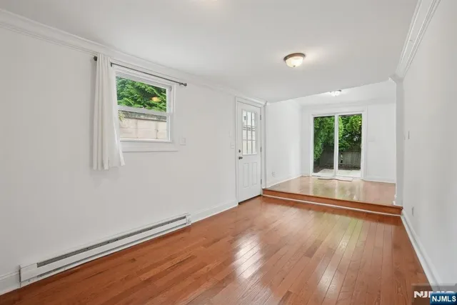 $1,048,000 | 502 Summit Street, Englewood Cliffs, NJ 07632