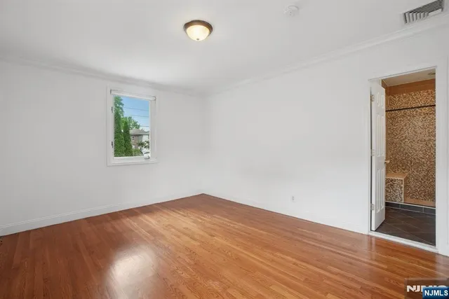 $1,048,000 | 502 Summit Street, Englewood Cliffs, NJ 07632