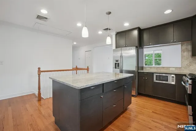 $1,048,000 | 502 Summit Street, Englewood Cliffs, NJ 07632