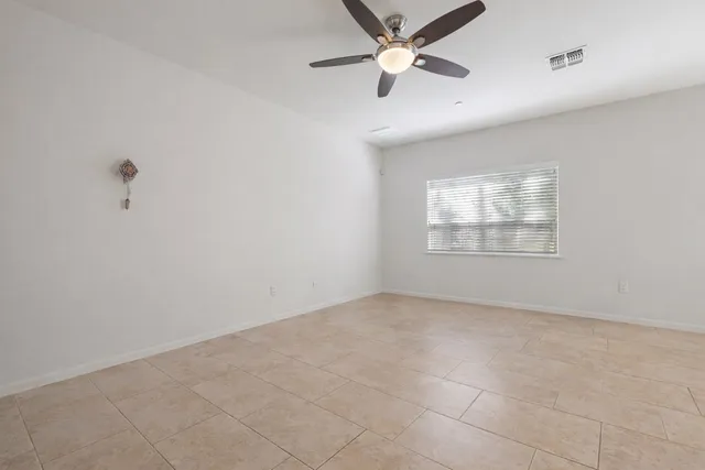 $274,900 | 1620 Bryant Drive, Unit 303, Round Rock, TX 78664