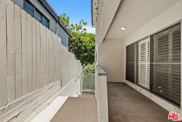 $2,900 | 2621 South Centinela Avenue, Unit 7, Santa Monica, CA 90405