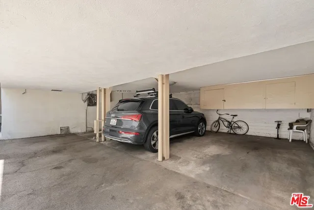 $2,900 | 2621 South Centinela Avenue, Unit 7, Santa Monica, CA 90405