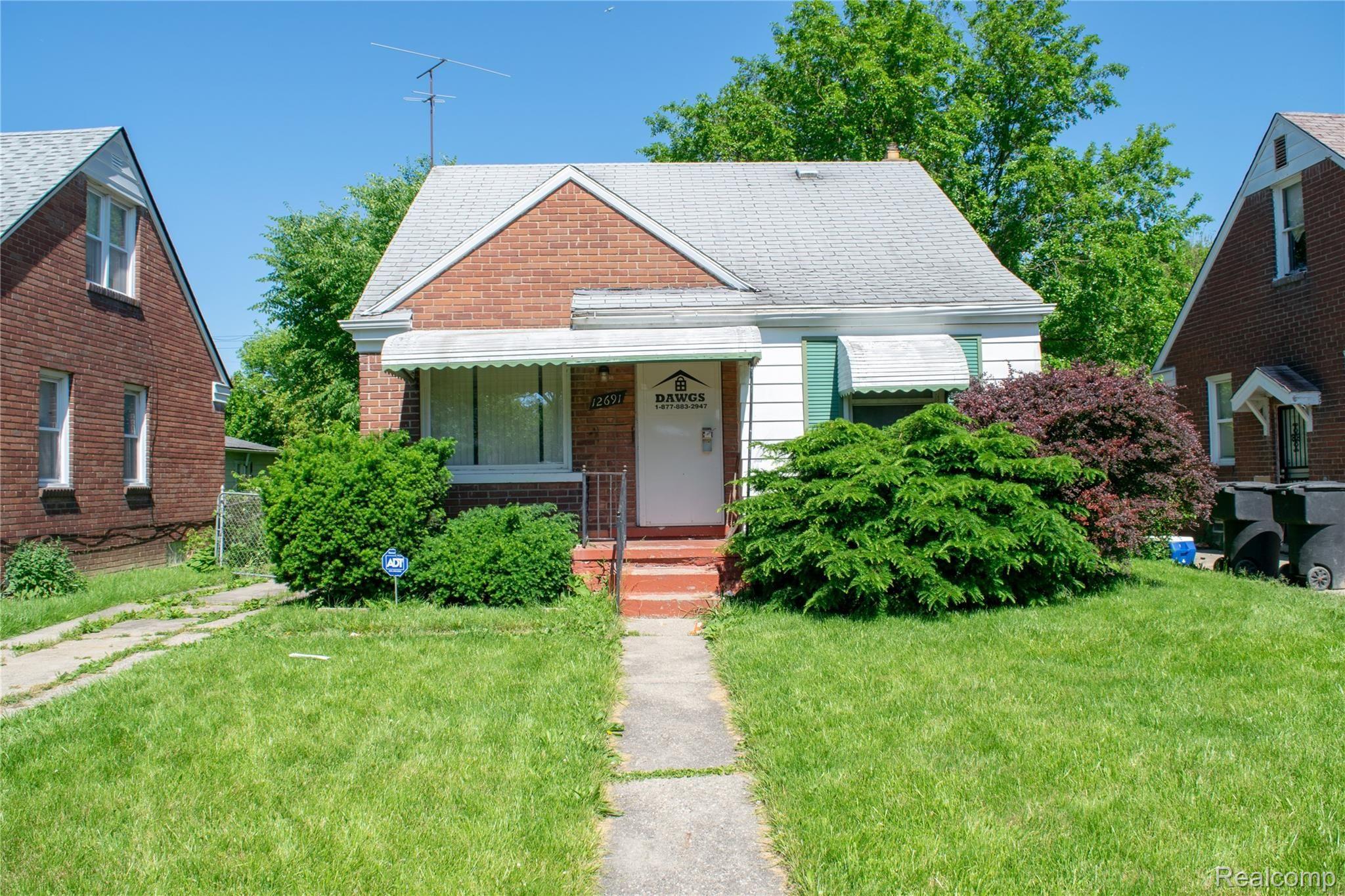 12691 Riad Street Detroit, MI 48224 - Photo 2 of 25 DSC_0129.jpg