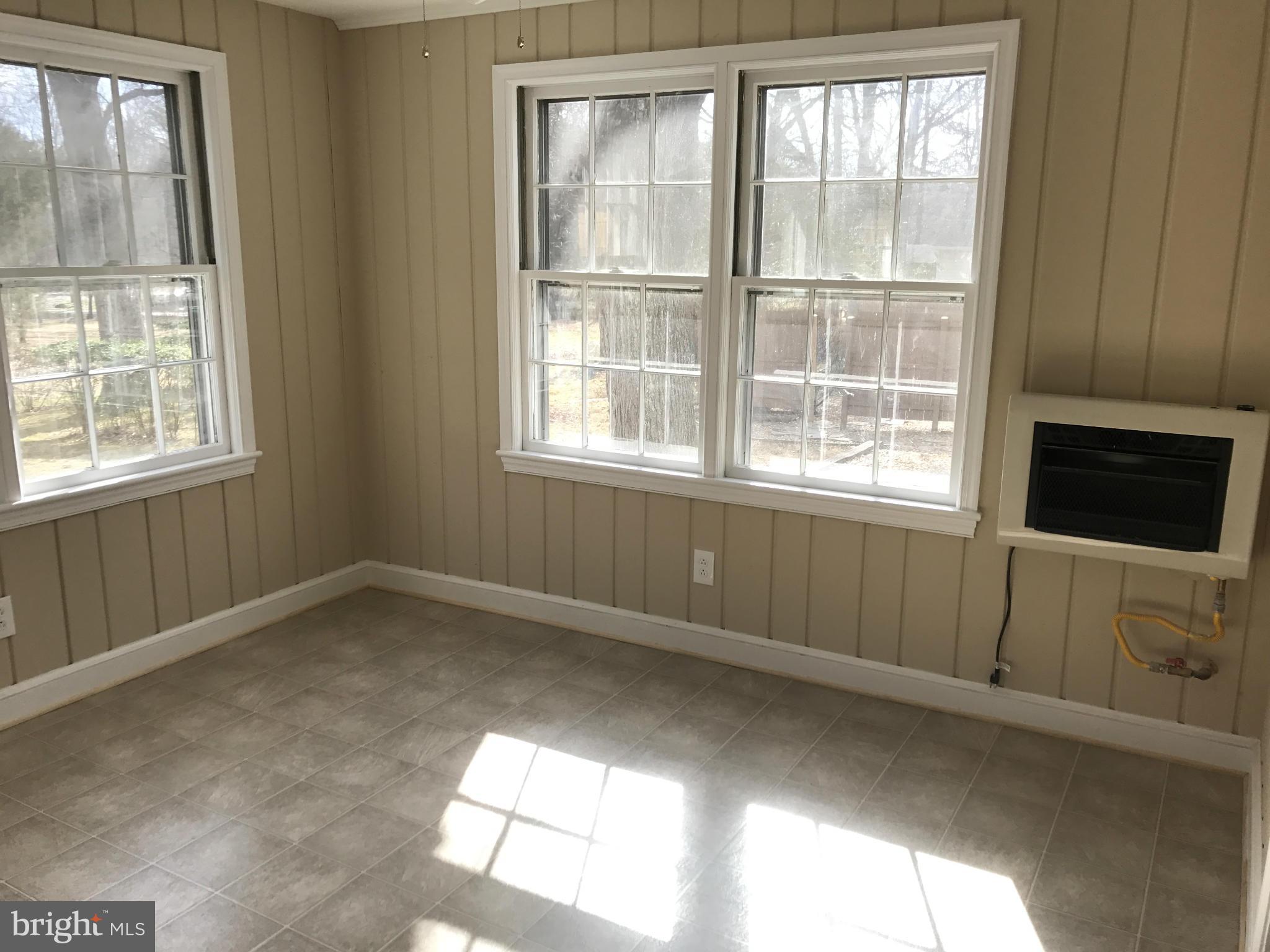 12009 Smithfield Road Manassas, VA 20112 - Photo 13 of 25 Dining Room