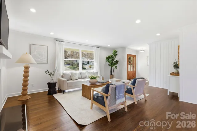 $775,000 | 5345 Murrayhill Road, Charlotte, NC 28210