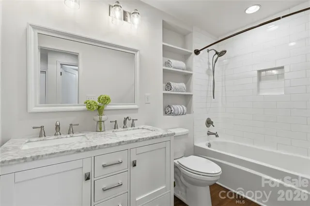 $775,000 | 5345 Murrayhill Road, Charlotte, NC 28210