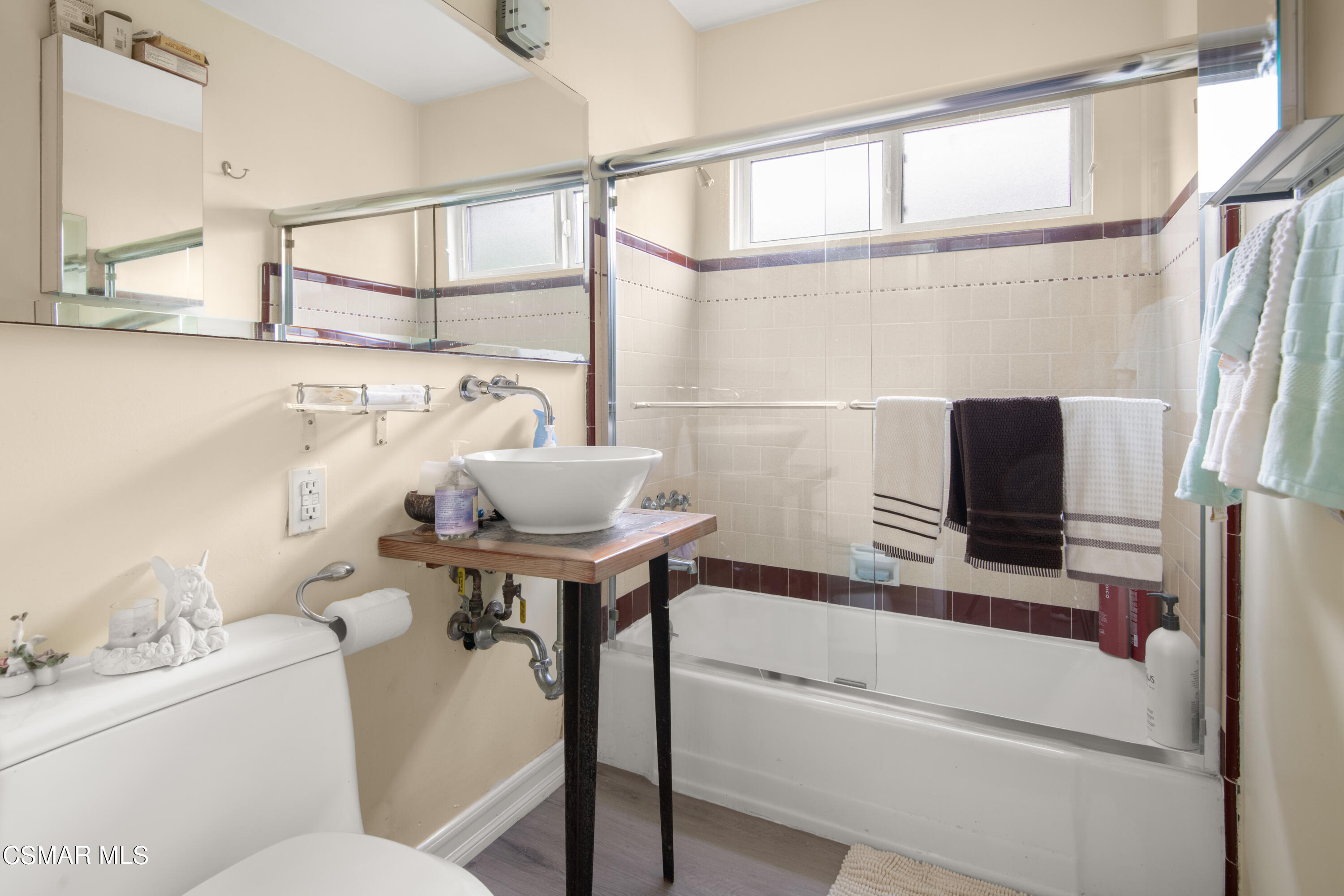 2420 Frey Avenue Venice, CA 90291 - Photo 13 of 24 a bathroom with a sink toilet and shower